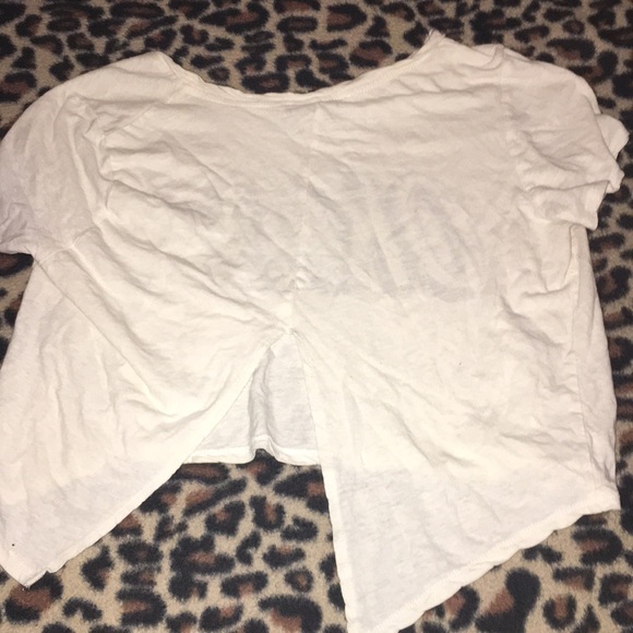 A short sleeve shirt - Picture 2 of 2